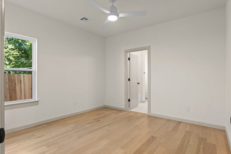 SourceMadison40