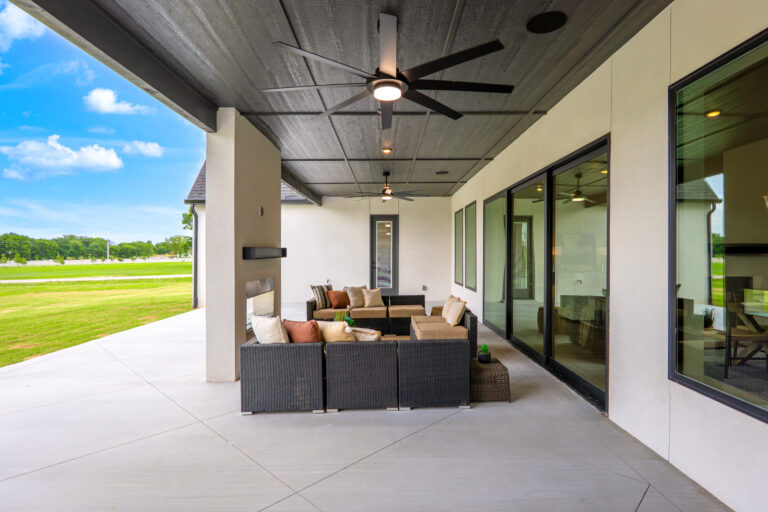 ParadeExterior14