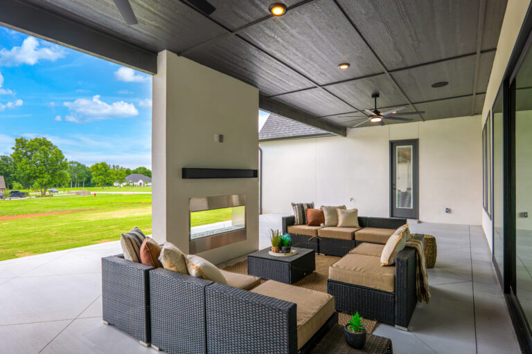 ParadeExterior15