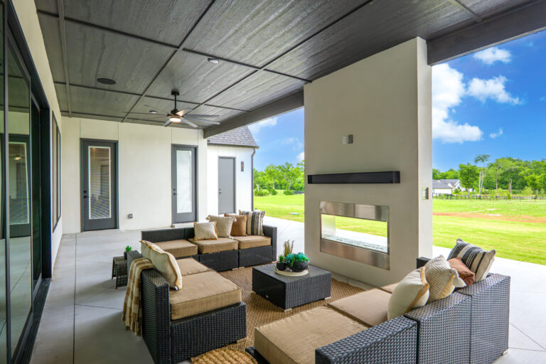 ParadeExterior17