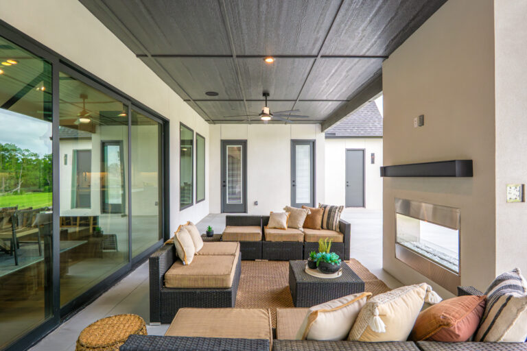 ParadeExterior18