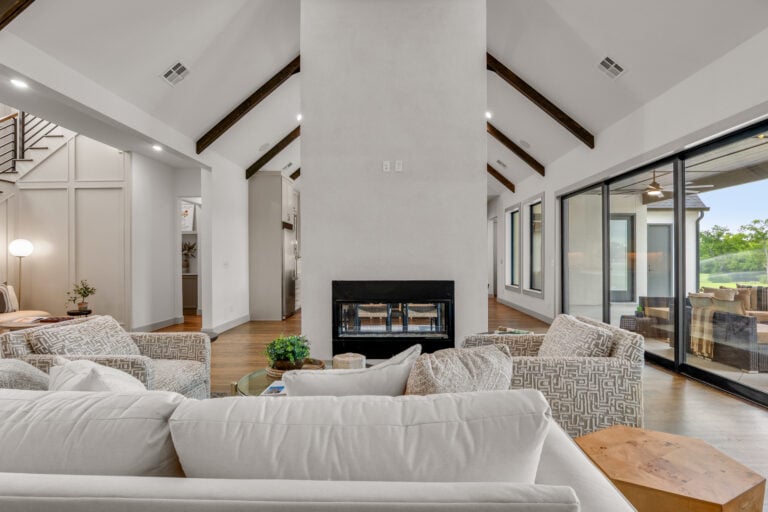 ParadeInterior10