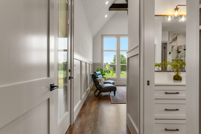 ParadeInterior29
