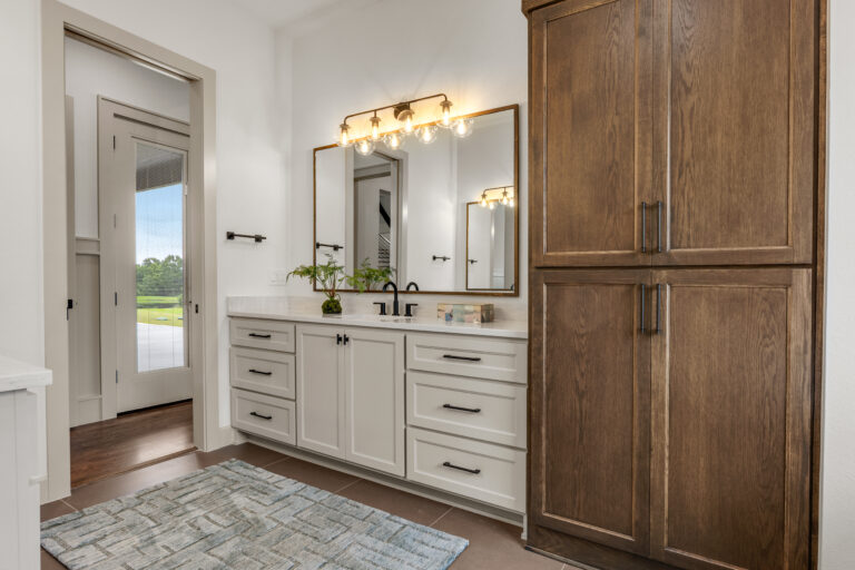 ParadeInterior38